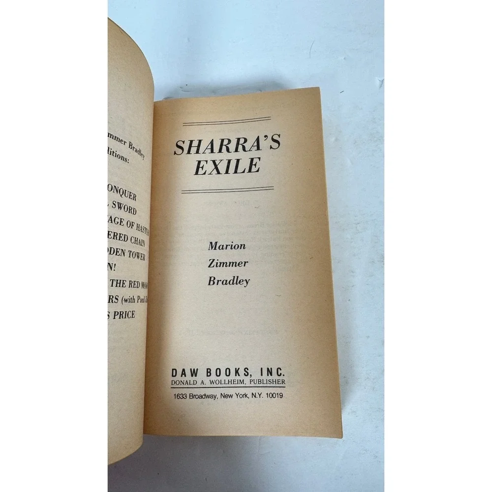 Sharra's Exile & Falcons of Narabedla Marion Zimmer Bradley Sci-Fi Fantasy PB